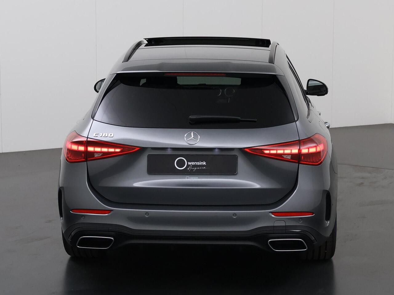 Mercedes-Benz C-KLASSE Estate 180 Business Solution AMG | Panorama dak | Nightpakket | Dodehoekassistent | | Digital Light |