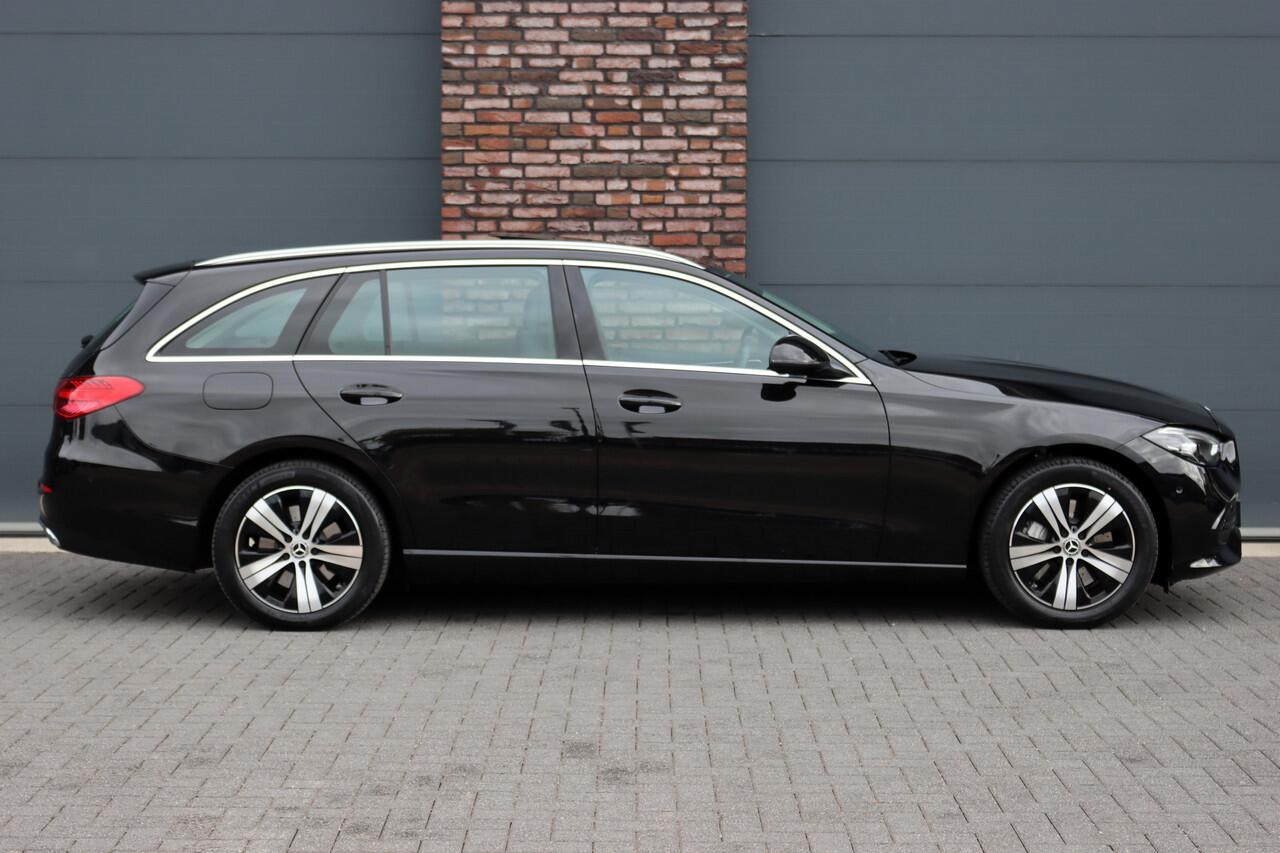 Mercedes-Benz C-KLASSE Estate 300 e Luxury Line | Panoramadak | Camera | Cruise Control | Sfeerverlichting | Dodehoekassistent | High Perf. LED | Apple Carplay/Android Auto | Stoelverwarming |