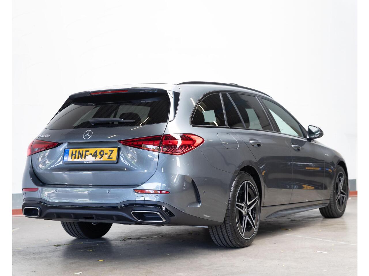 Mercedes-Benz C-KLASSE Estate 300e Business Solution AMG Panorama dak | Trekhaak