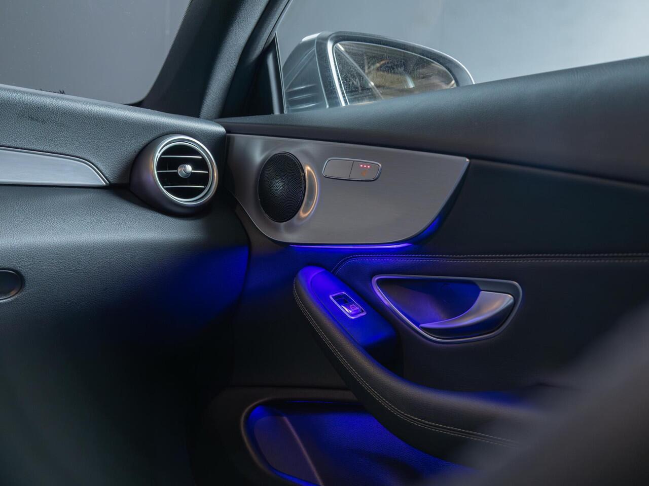 Mercedes-Benz C-KLASSE Coupé 300 Sport Edition Panorama dak