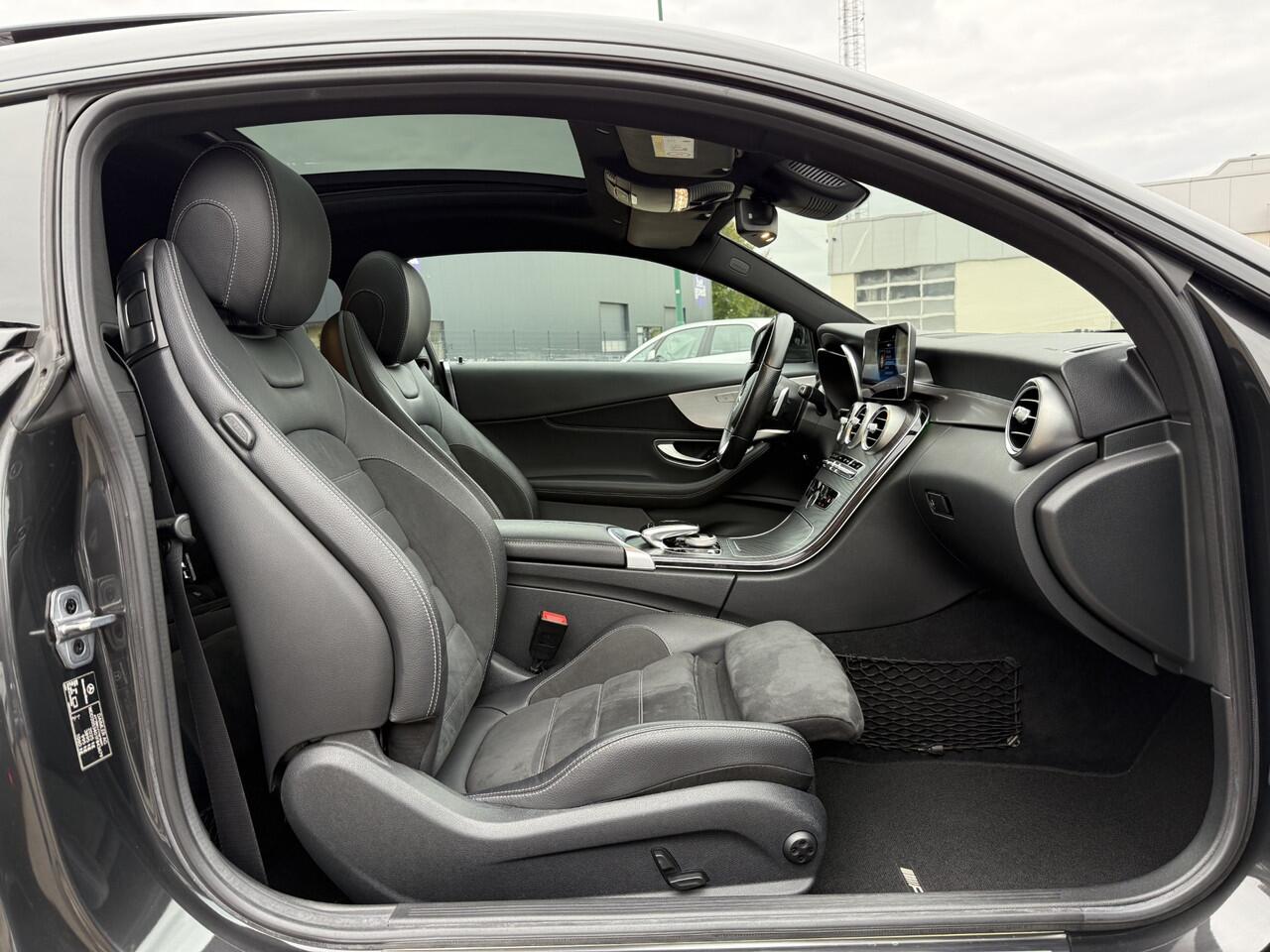 Mercedes-Benz C-KLASSE Coupé 180 Aut. AMG Panodak Keyless Burmester 19" Org. Nederlands