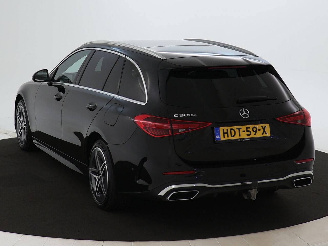 Mercedes-Benz C-KLASSE Estate 300 e AMG Plug-In Hybride | Trekhaak af fabriek | EASY PACK achterklep | Sfeerverlichting | Dodehoek assistent | Keyless Go | Inclusief 24 maanden MB Certified garantie voor Europa.