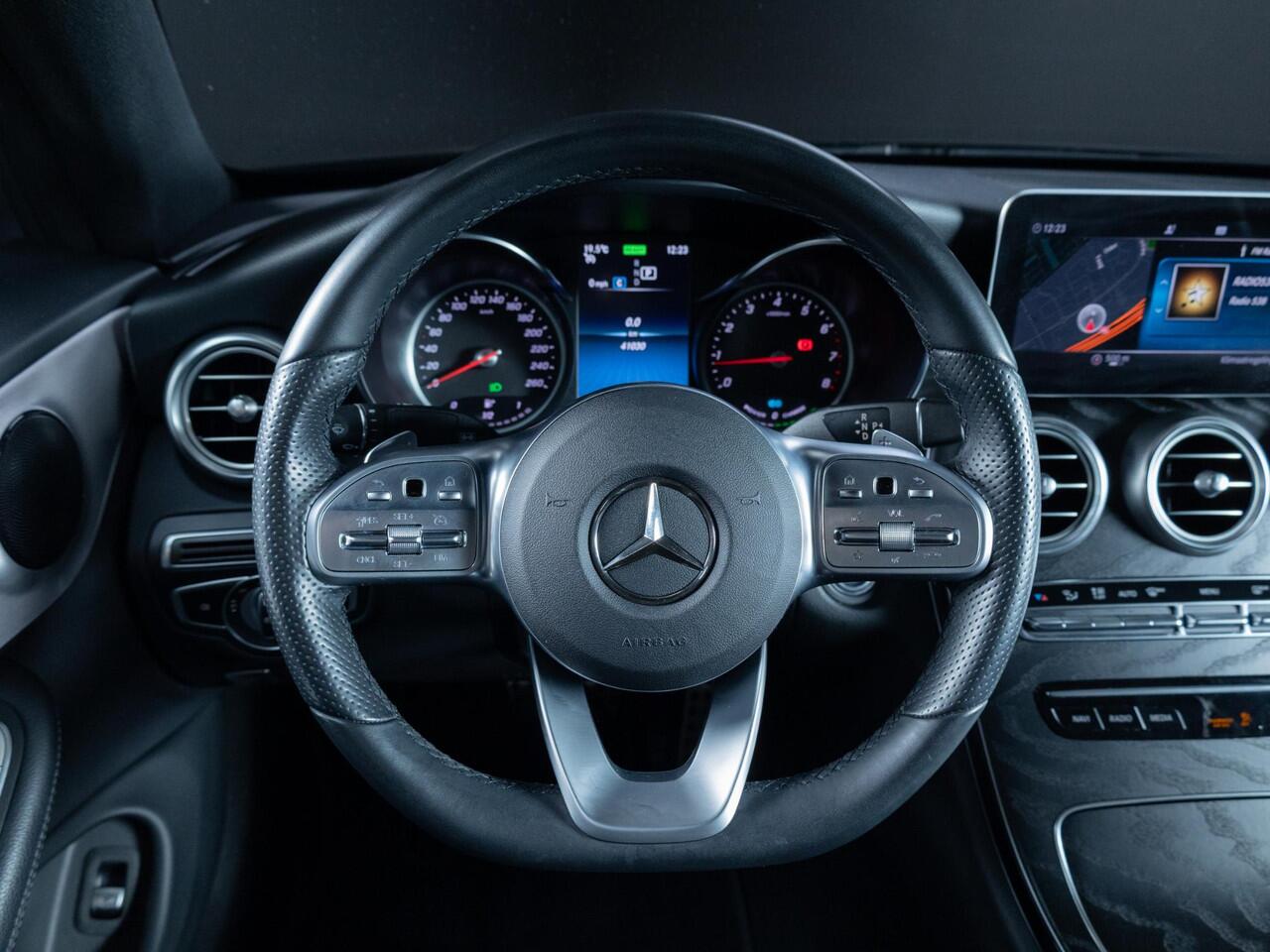 Mercedes-Benz C-KLASSE Coupé 200 Line: AMG