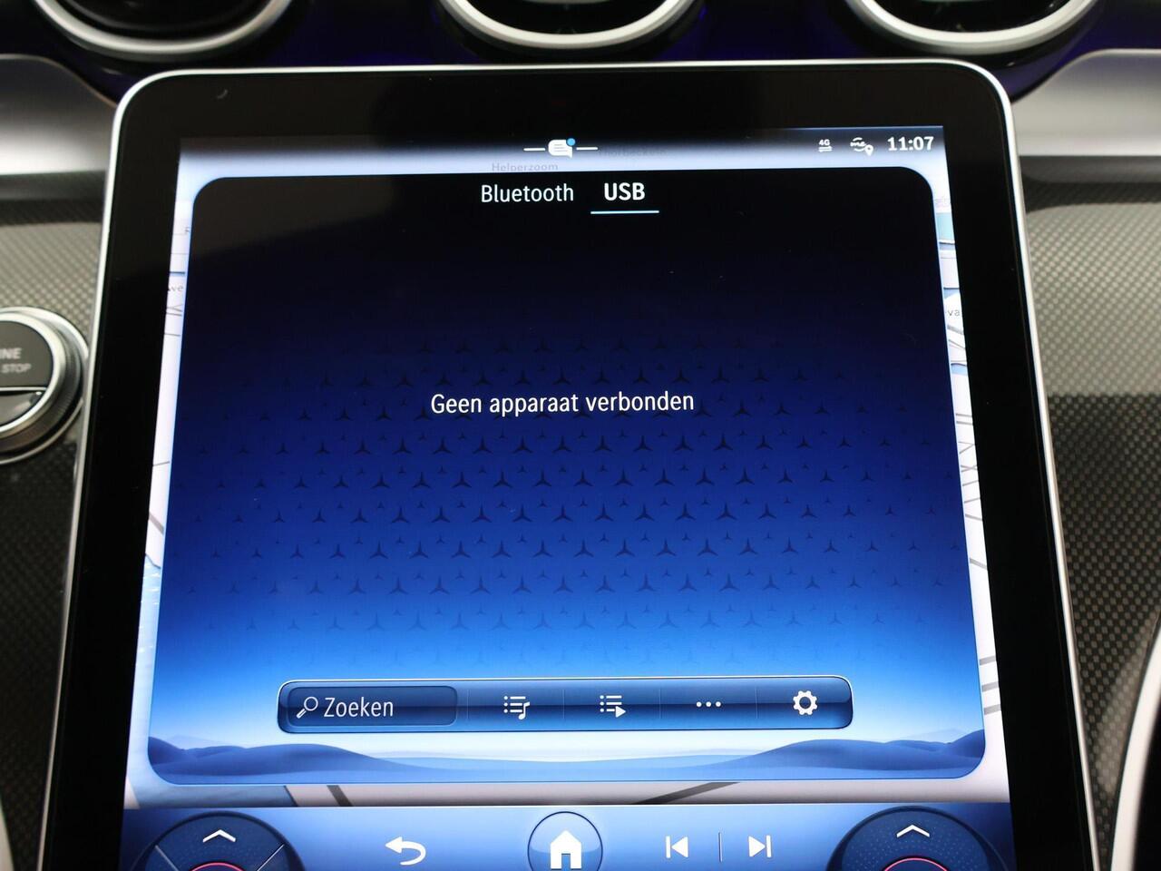 Mercedes-Benz C-KLASSE Estate 180 AMG NIGHT | Panoramadak | Stoelmemory | Achteruitrijcamera | LED High Performance koplampen | Lichte Bekleding | Sfeerverlichting |