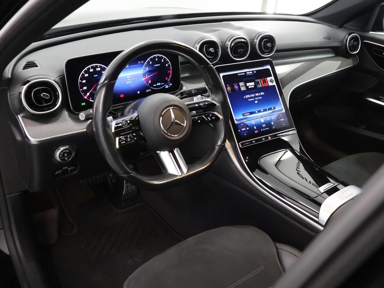 Mercedes-Benz C-KLASSE 180 AMG Line | Night | Stoelverwarming | Sfeerverlichting | 360 graden camera |