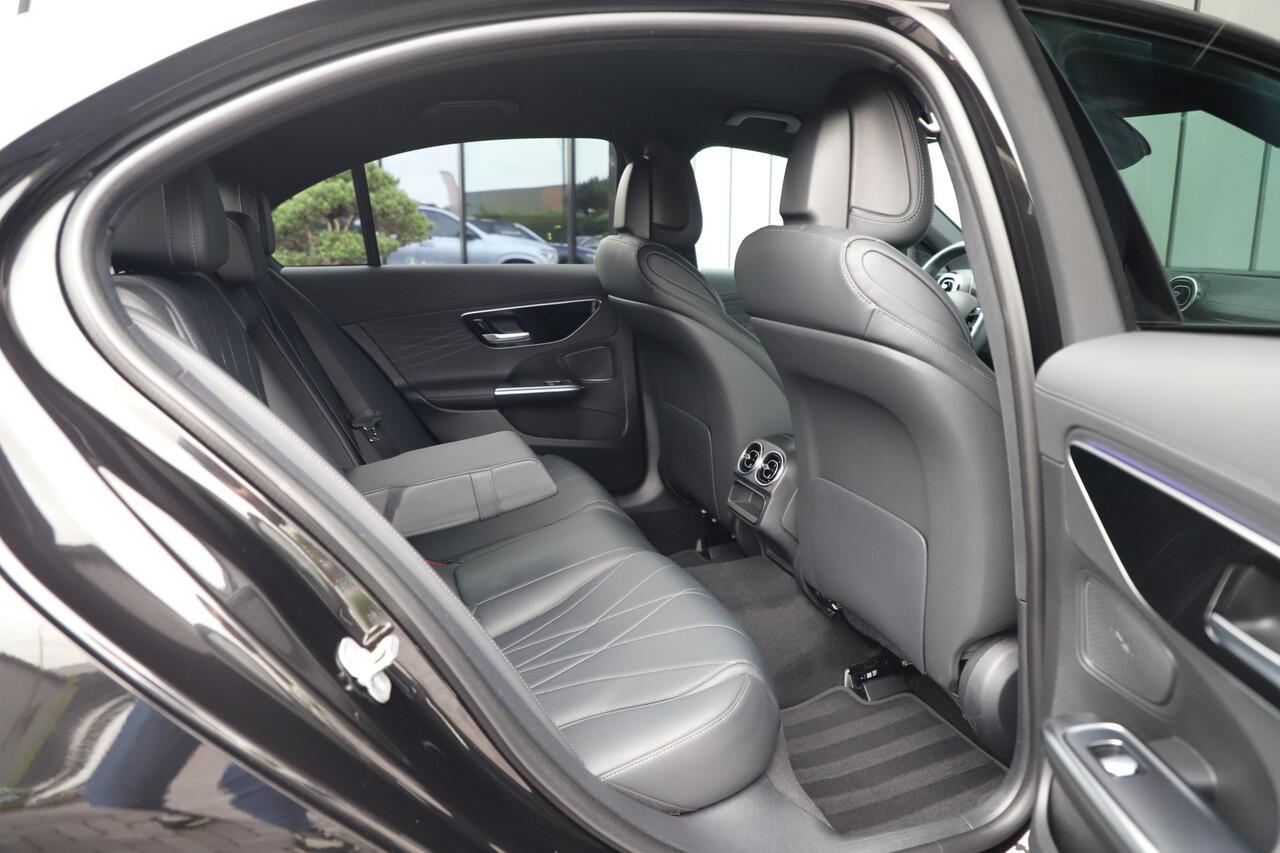 Mercedes-Benz C-KLASSE 300e AMG | 313PK | Keyles-go | Memory | Digital-light | Sfeerverlichting | Distronic | Stoelverw. | Stuurwielverw. | Standkachel | 2024.