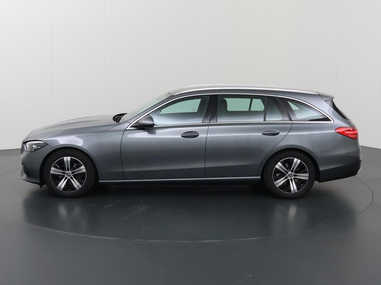 Mercedes-Benz C-KLASSE Estate 180 Luxury Line | Achteruitrijcamera | Sfeerverlichting | Stoelverwarming | Cruise Control | Appel Carplay |