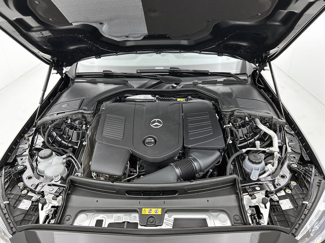 Mercedes-Benz C-KLASSE Estate 180 LIMITED AMG Line | Nightpakket | Comfortpakket Plus | Trekhaak | 19 inch AMG velgen | Achteruitrijcamera | Antidiefstalpakket GUARD 360° Plus | EASY PACK achterklep | KEYLESS GO |