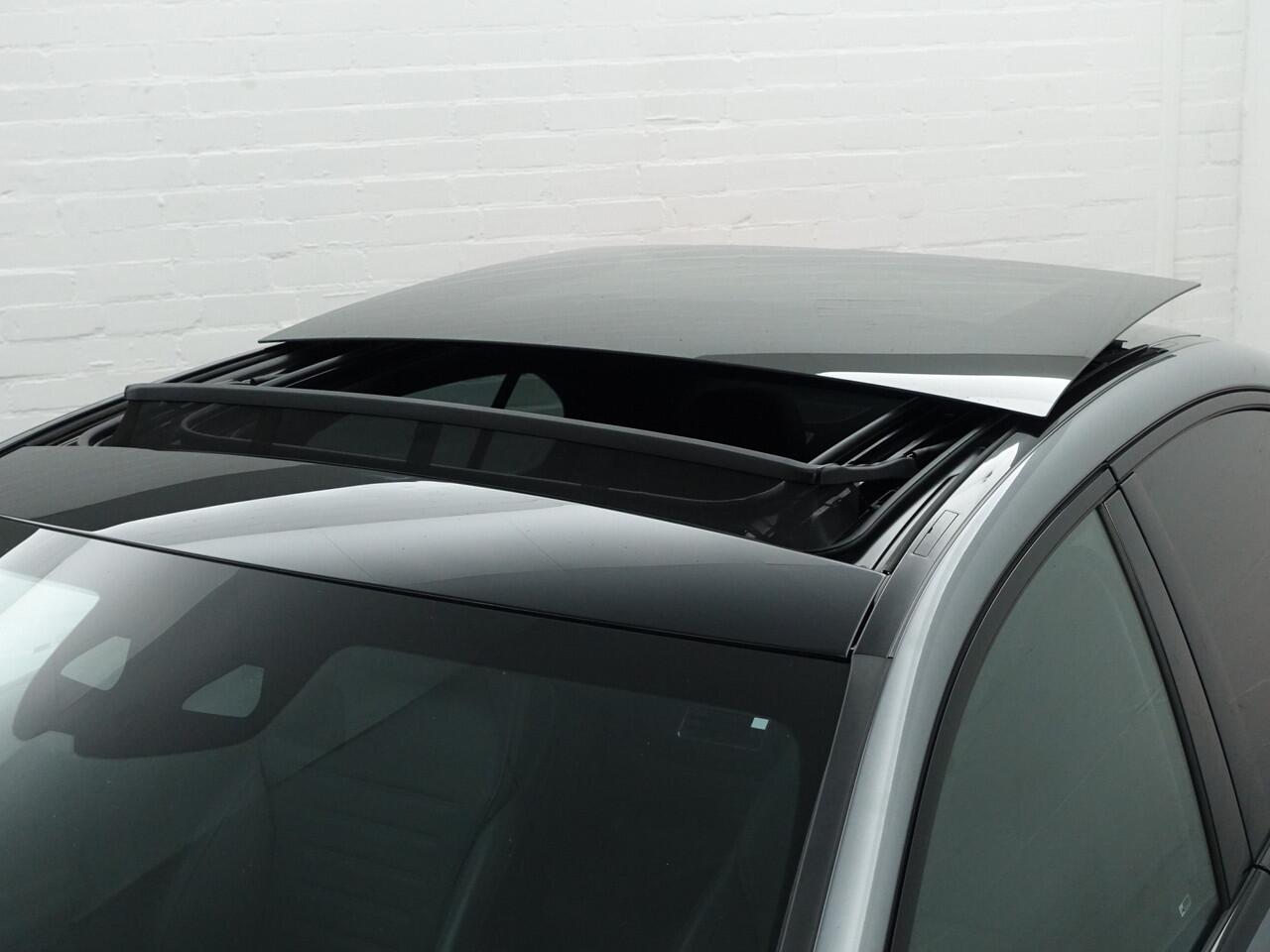 Mercedes-Benz C-KLASSE 200 AMG Night Edition Aut- Panoramadak, Burmester, Sfeerverlichting, Xenon Led, Stuur/Stoelverwarming, Lane Assist