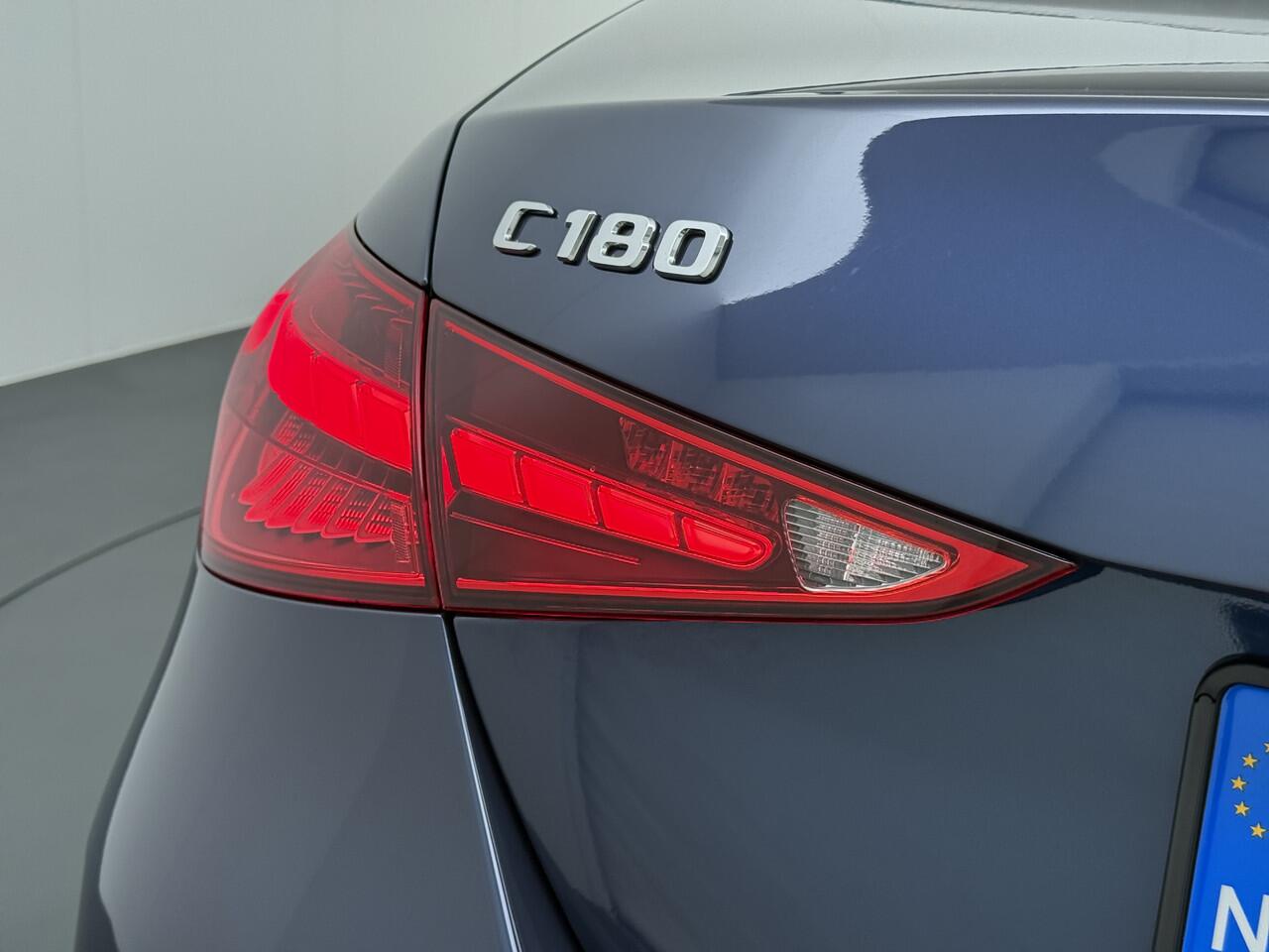 Mercedes-Benz C-KLASSE 180 AMG Line | Memory Night