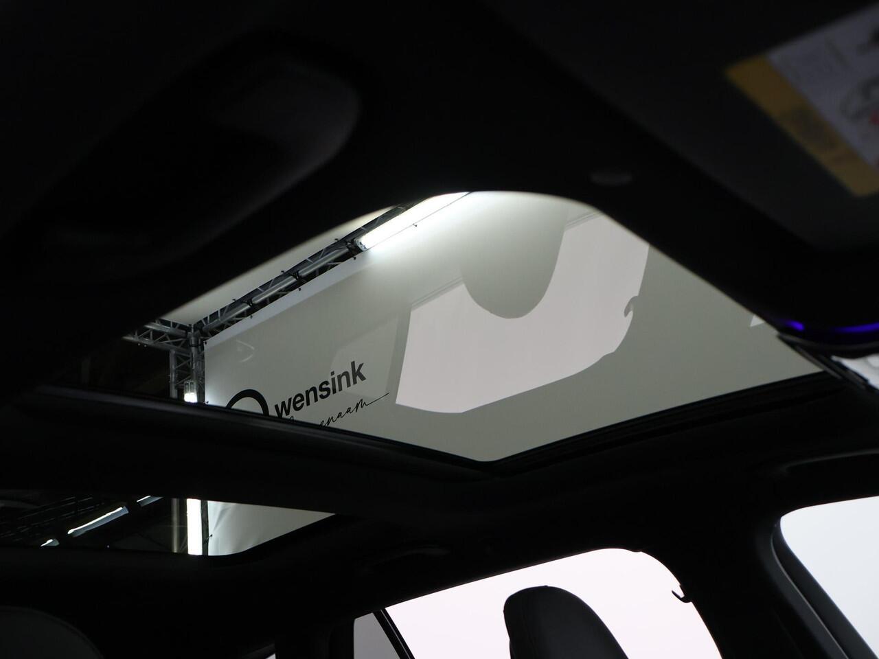 Mercedes-Benz C-KLASSE 180 Star Edition AMG Line | Panoramadak | Digital Light | Keyless Entry | Night