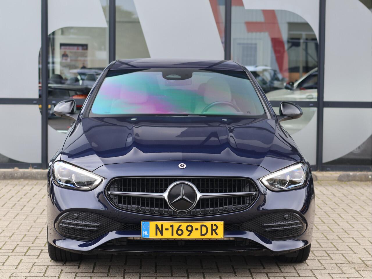 Mercedes-Benz C-KLASSE 200 Luxury Line | Sfeerverlichting | Carplay | Org. NL | Camera |