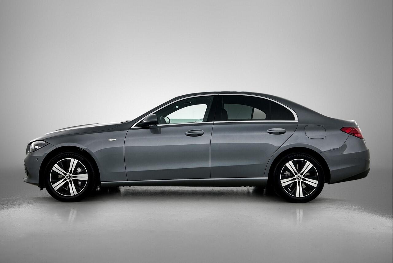 Mercedes-Benz C-KLASSE 300 e Business Solution | Trekhaak | Warmtewerend, donkergetint glas achter | Antidiefstalpakket GUARD 360° Plus | Smartphone-integratie | Sierdelen zilvergrijs | Draadloos oplaadsysteem voor smartphone |