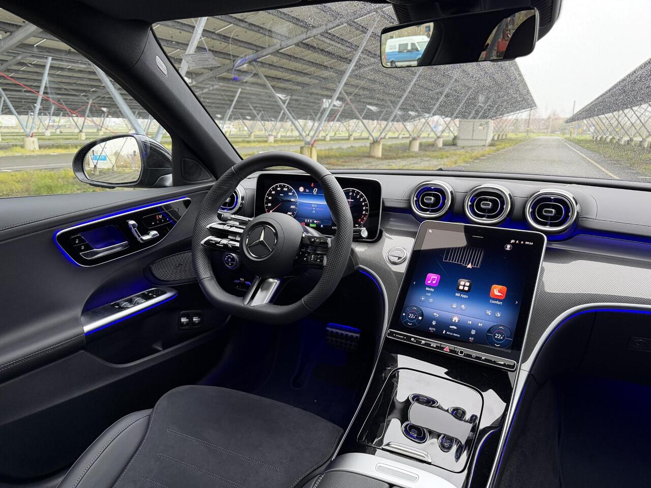 Mercedes-Benz C-KLASSE 300e Business Solution AMG | Night | Panoramadak | 360 camera | Memory stoelen | Digital light | Sfeerverlichting |