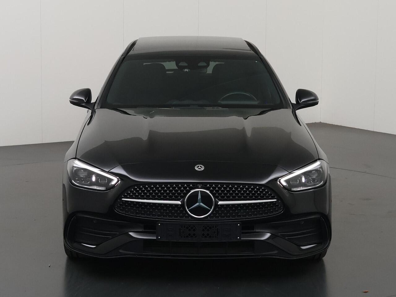 Mercedes-Benz C-KLASSE Estate 300 e AMG Line | Night | 360 camera | Panoramadak | Rijassistentiepakket | Sfeerverlichting | Premium sound system |