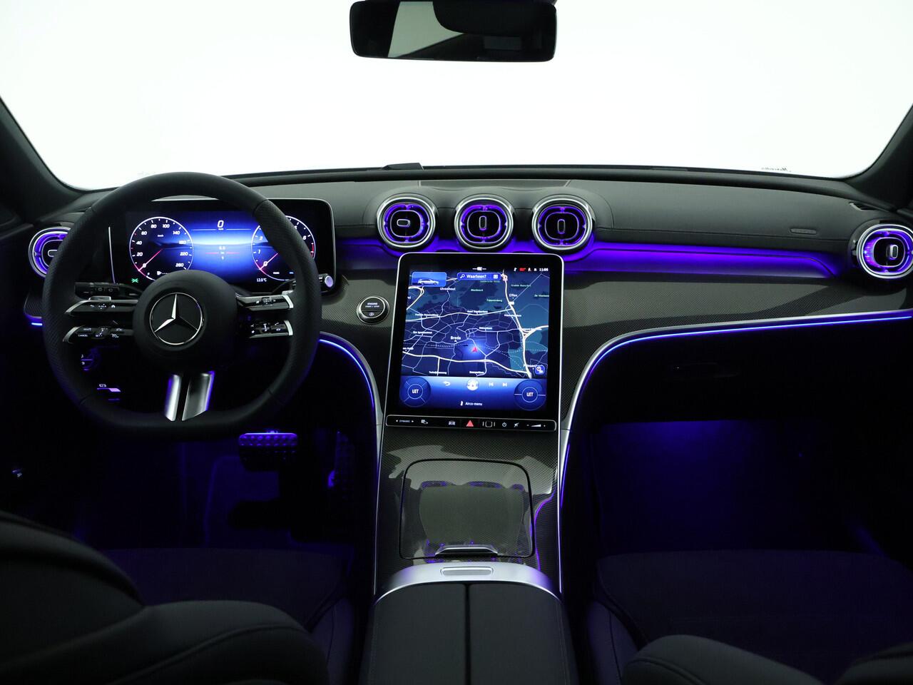 Mercedes-Benz C-KLASSE Estate 180 AMG Nightpakket | Trekhaak | Dodehoekassistent | Memory | Alarm | Stoelverwarming | Parkeerpakket met Camera | Inclusief 24 maanden Mercedes-Benz Certified garantie voor Europa.