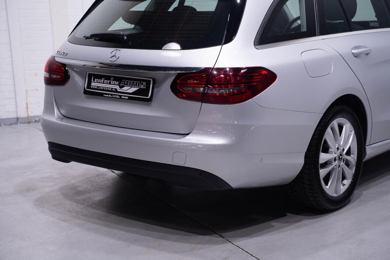 Mercedes-Benz C-KLASSE C 180 CDi Business Line Navi Sportstoelen Led koplampen Clima Stoelverwarming Camera Apple Carplay