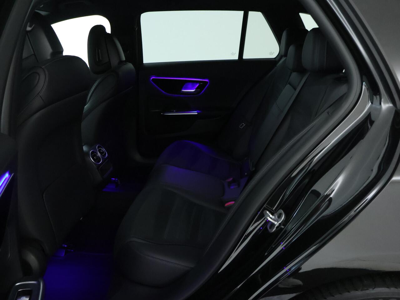 Mercedes-Benz C-KLASSE Estate 300 e AMG Plug-In Hybride | Trekhaak af fabriek | EASY PACK achterklep | Sfeerverlichting | Dodehoek assistent | Keyless Go | Inclusief 24 maanden MB Certified garantie voor Europa.