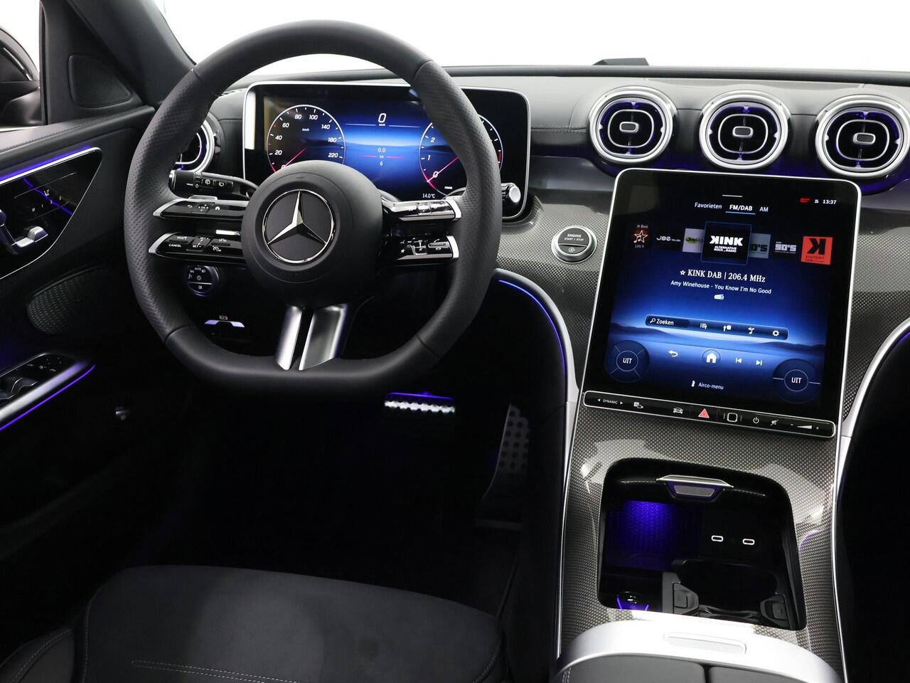 Mercedes-Benz C-KLASSE Estate 180 Star Edition AMG Line | Panoramadak | Night Pakket | Elektrische Stoelen met Memory | Sfeerverlichting |