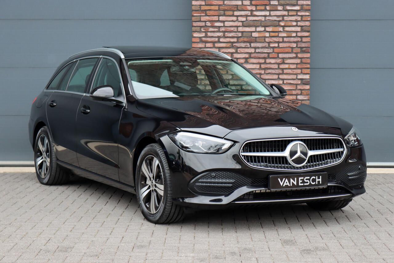 Mercedes-Benz C-KLASSE Estate 300 e Luxury Line | Panoramadak | Camera | Cruise Control | Sfeerverlichting | Dodehoekassistent | High Perf. LED | Apple Carplay/Android Auto | Stoelverwarming |