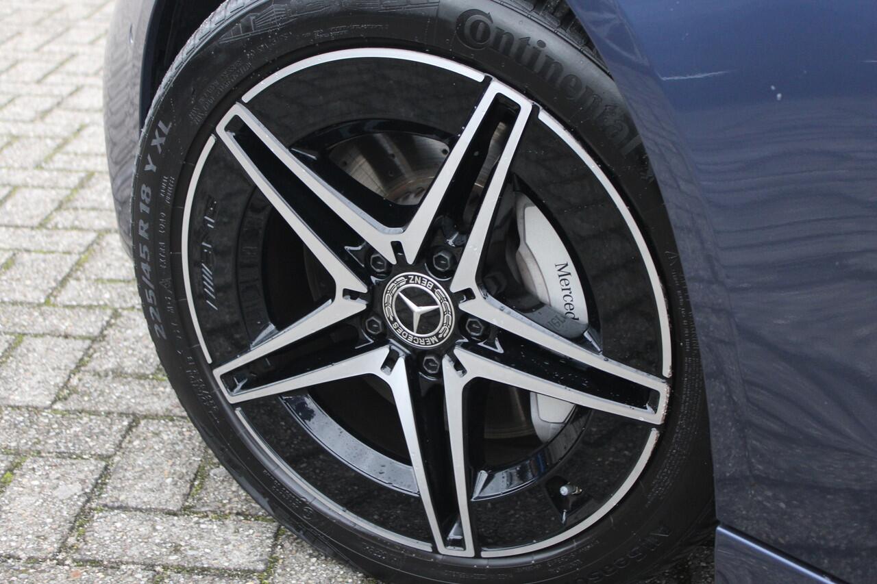Mercedes-Benz C-KLASSE Estate 300e AMG Line NIGHT PAKKET PANORAMADAK MEMORY NL AUTO