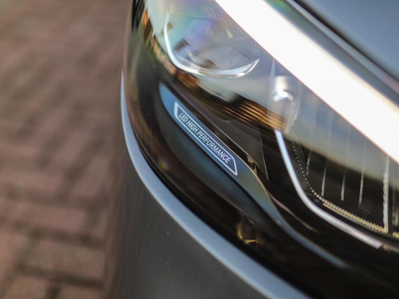 Mercedes-Benz C-KLASSE 300 e AMG Line | Leder | Camera | Stoelverw. | Pano