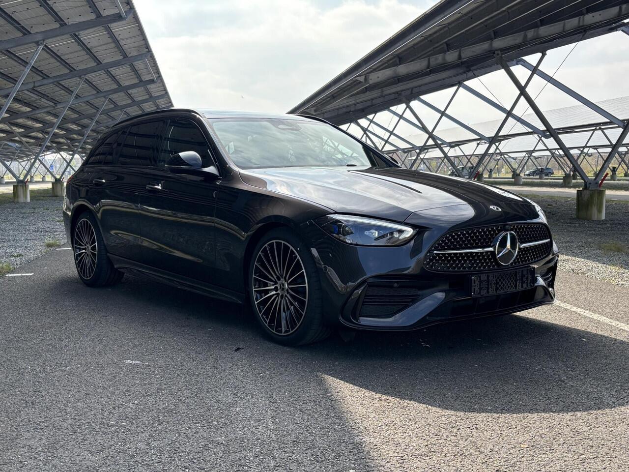 Mercedes-Benz C-KLASSE 180 Star Edition AMG Line | Panoramadak | Memory stoelen | 360 camera | Digital light | Sfeerverlichting |