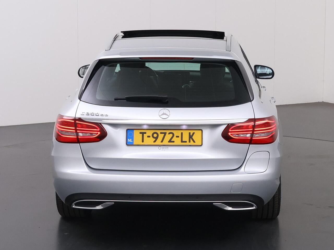 Mercedes-Benz C-KLASSE Estate 300 de Business Solution AMG Limited | Panoramadak | Widescreen | Burmester | Stoelverwarming |
