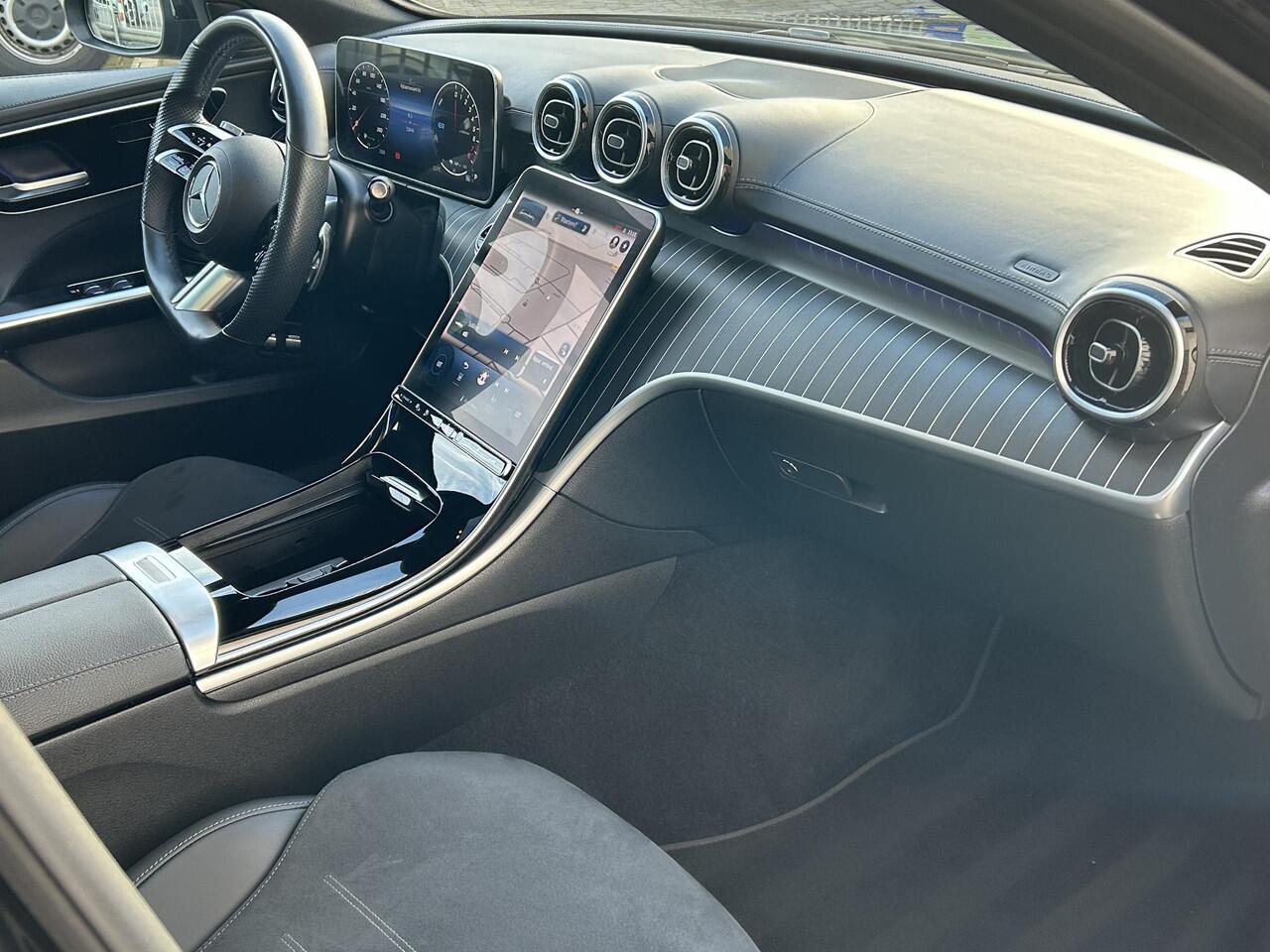 Mercedes-Benz C-KLASSE Estate 300 e AMG Line | Panoramadak | Trekhaak |