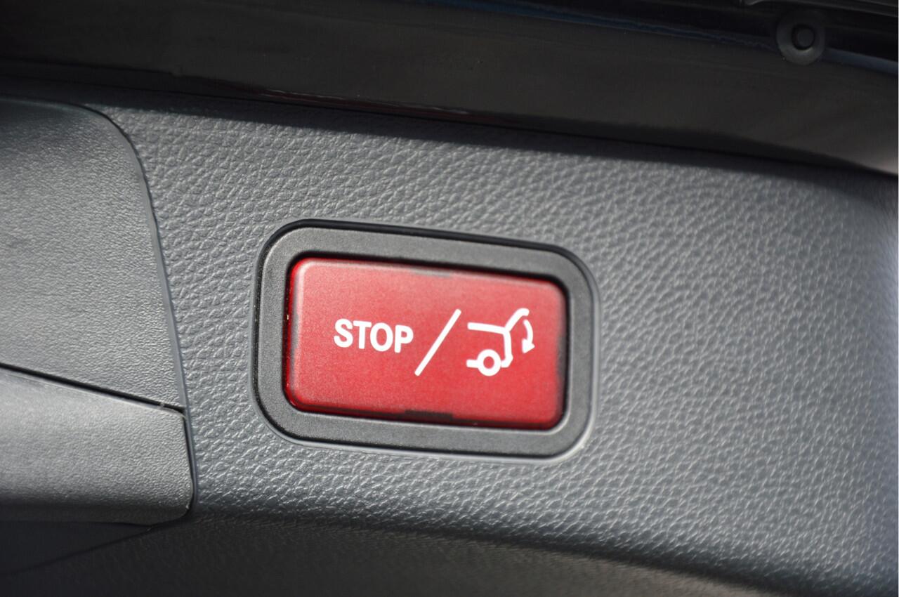 Mercedes-Benz C-KLASSE Estate 180 AMG-LINE | PANODAK | ADAPT.CRUISE | NIGHTPAKKET | MULTIBEAM | TREKHAAK | LEDER | CARPLAY | SOUNDSYSTEM | ENZ