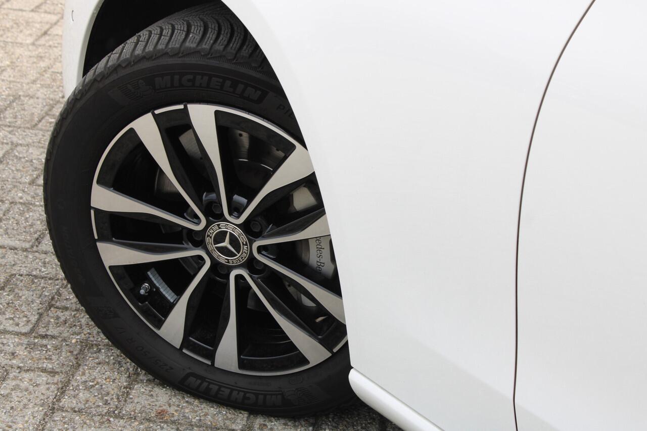 Mercedes-Benz C-KLASSE Estate 300e Luxury Line PANORAMADAK SFEER CAMERA CARPLAY