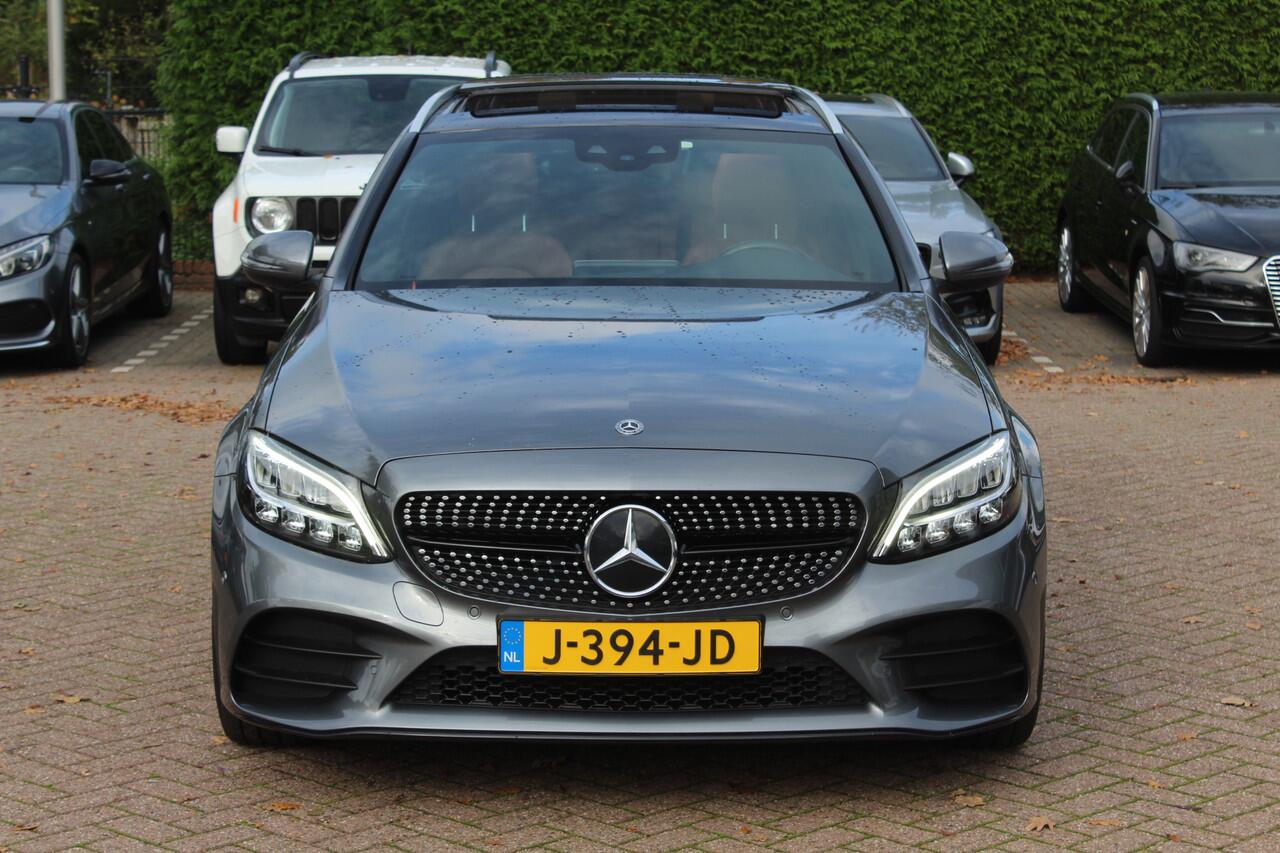 Mercedes-Benz C-KLASSE Estate 180 Business Solution AMG / Panoramadak / Camera / Leder / Navigatie / 18'' / DAB / Stoelverwarming / Cruise Control