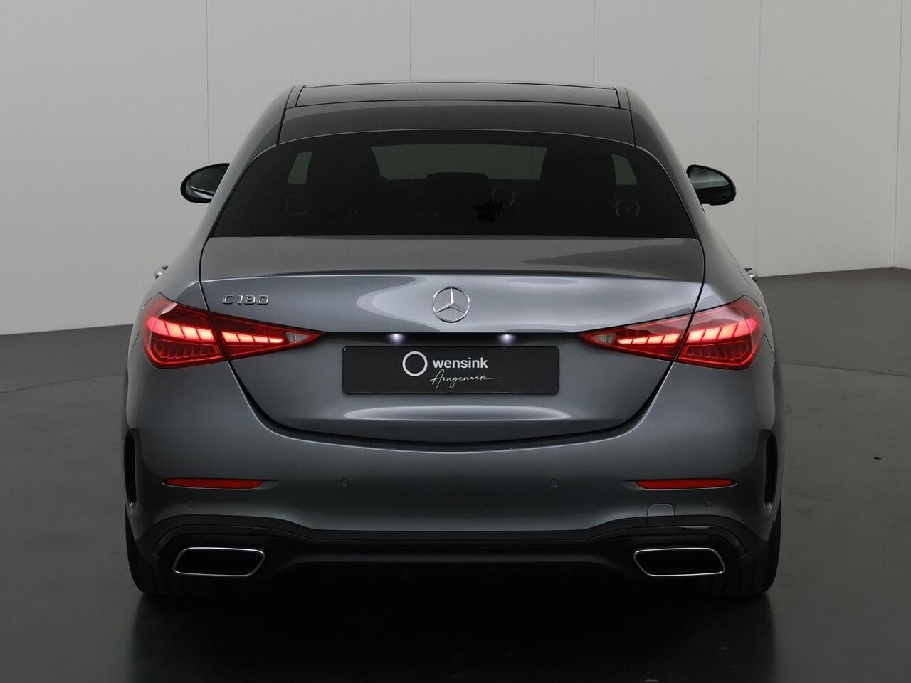 Mercedes-Benz C-KLASSE 180 Star Edition AMG Line | Night pakket | Panoramadak | 360 camera| DISTRONIC