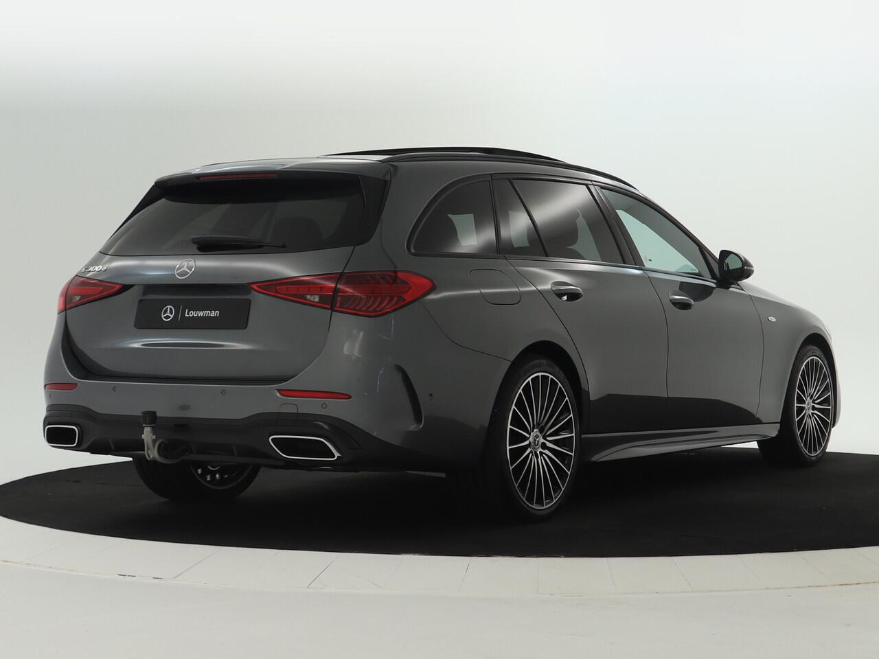 Mercedes-Benz C-KLASSE Estate 300 e Business Solution AMG | Trekhaak | Nightpakket | AMG Line Premium Plus | Parkeerpakket met 360°-camera | Antidiefstalpakket GUARD 360° Plus | KEYLESS GO-comfortpakket | EASY PACK achterklep |