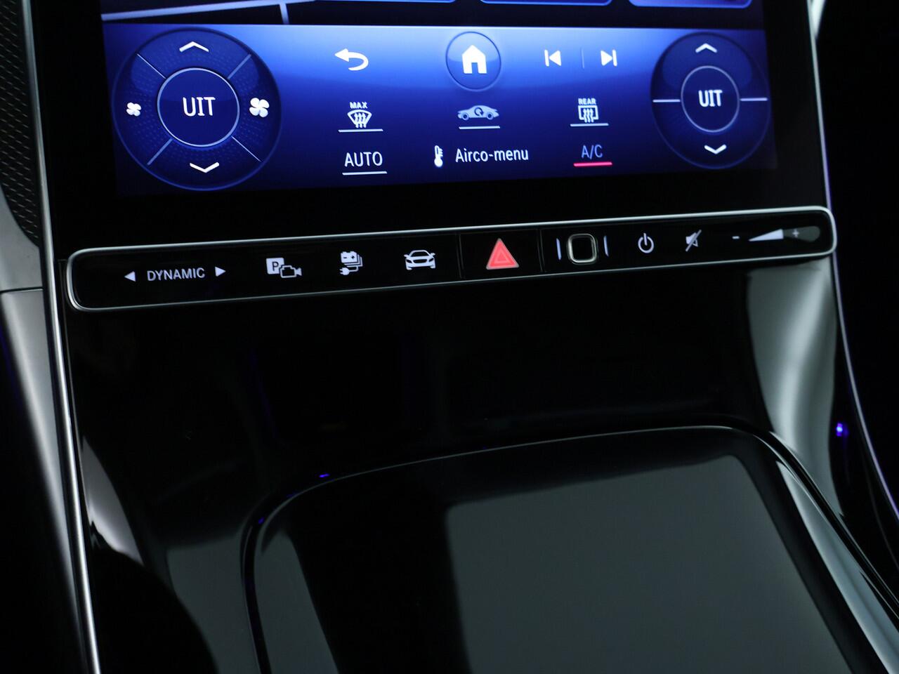 Mercedes-Benz C-KLASSE Estate 300 e Plug-In Hybride | Ledkoplampen | dodehoekassistent | Achteruitrijcamera | Easy Pack achterklep | Inclusief 24 maanden MB Certified garantie voor Europa.