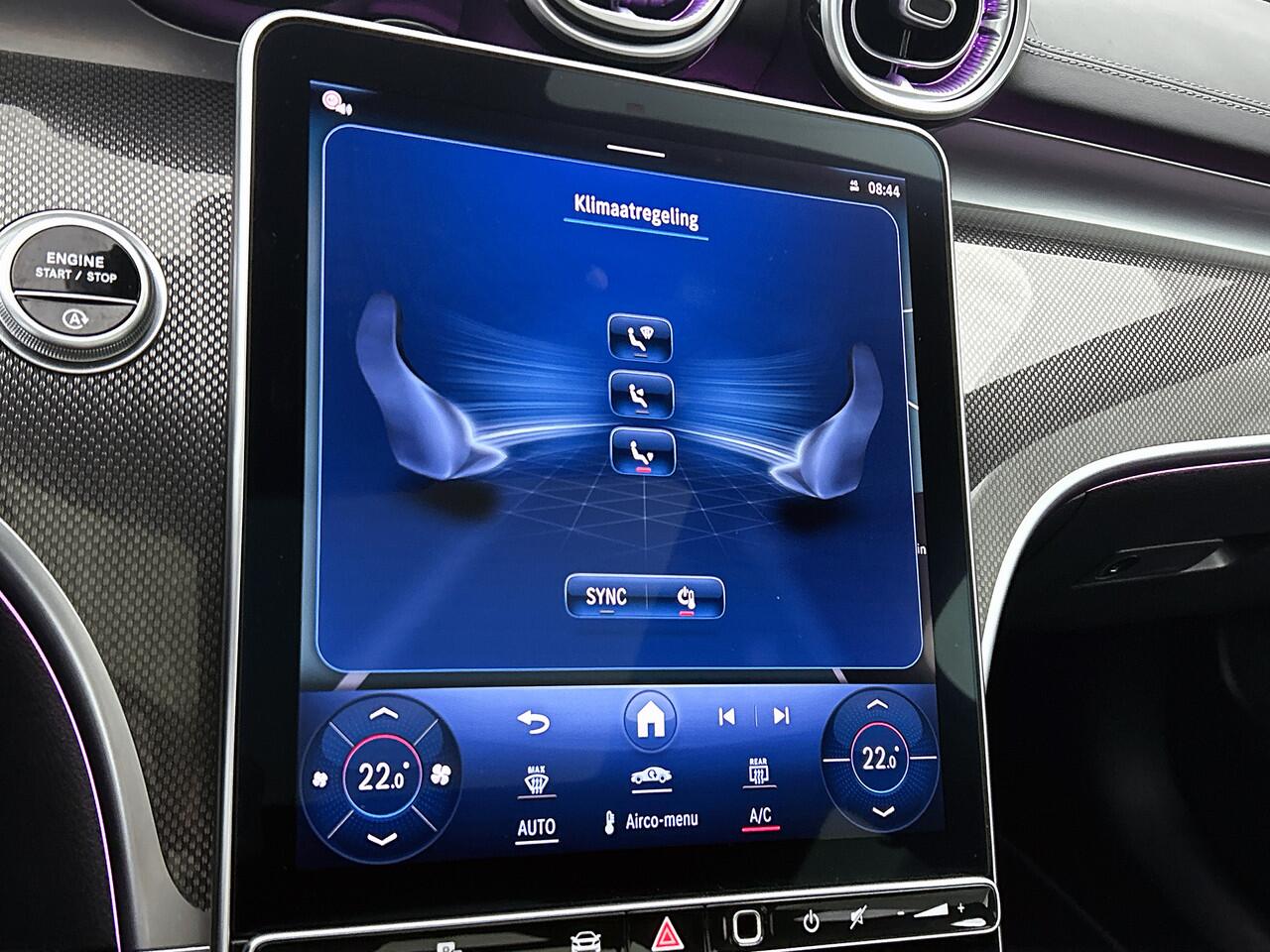 Mercedes-Benz C-KLASSE Estate 180 Star Edition AMG Panoramadak elct. | 5 spaaks licht metalen velgen | Naviagtie | parking support met camera achter\| Inclusief 24 maanden Mercedes-Benz Certified garantie voor Europa.