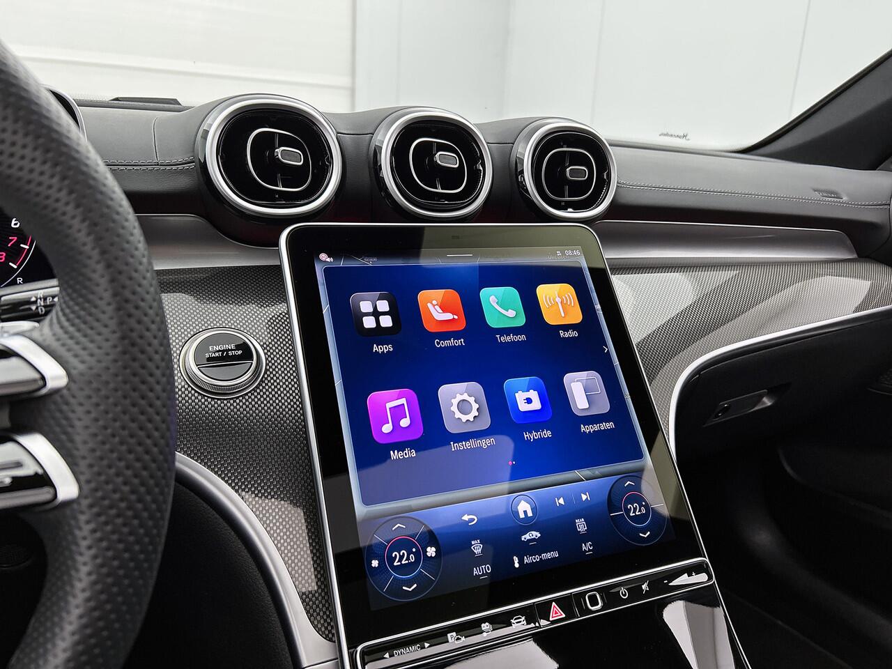 Mercedes-Benz C-KLASSE Estate 300 e AMG Plug-In Hybride AMG Line | Trekhaak | Panorama Schuif-Kanteldak | Digital Licht | Rijassistentiepakket Plus incl. PRE-SAFE Inclusief 24 maanden MB Certified garantie voor Europa.