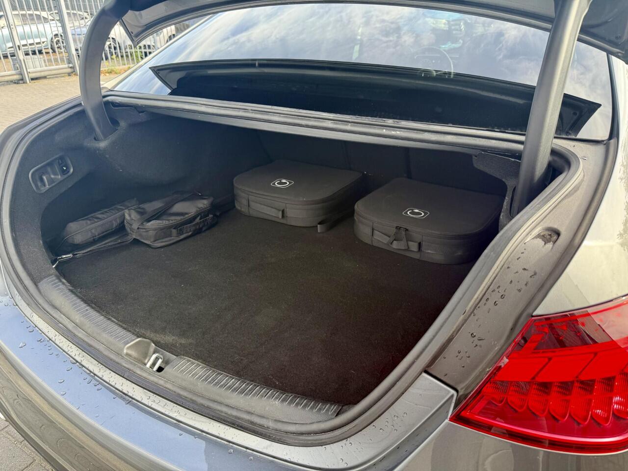 Mercedes-Benz C-KLASSE 300 e AMG Line