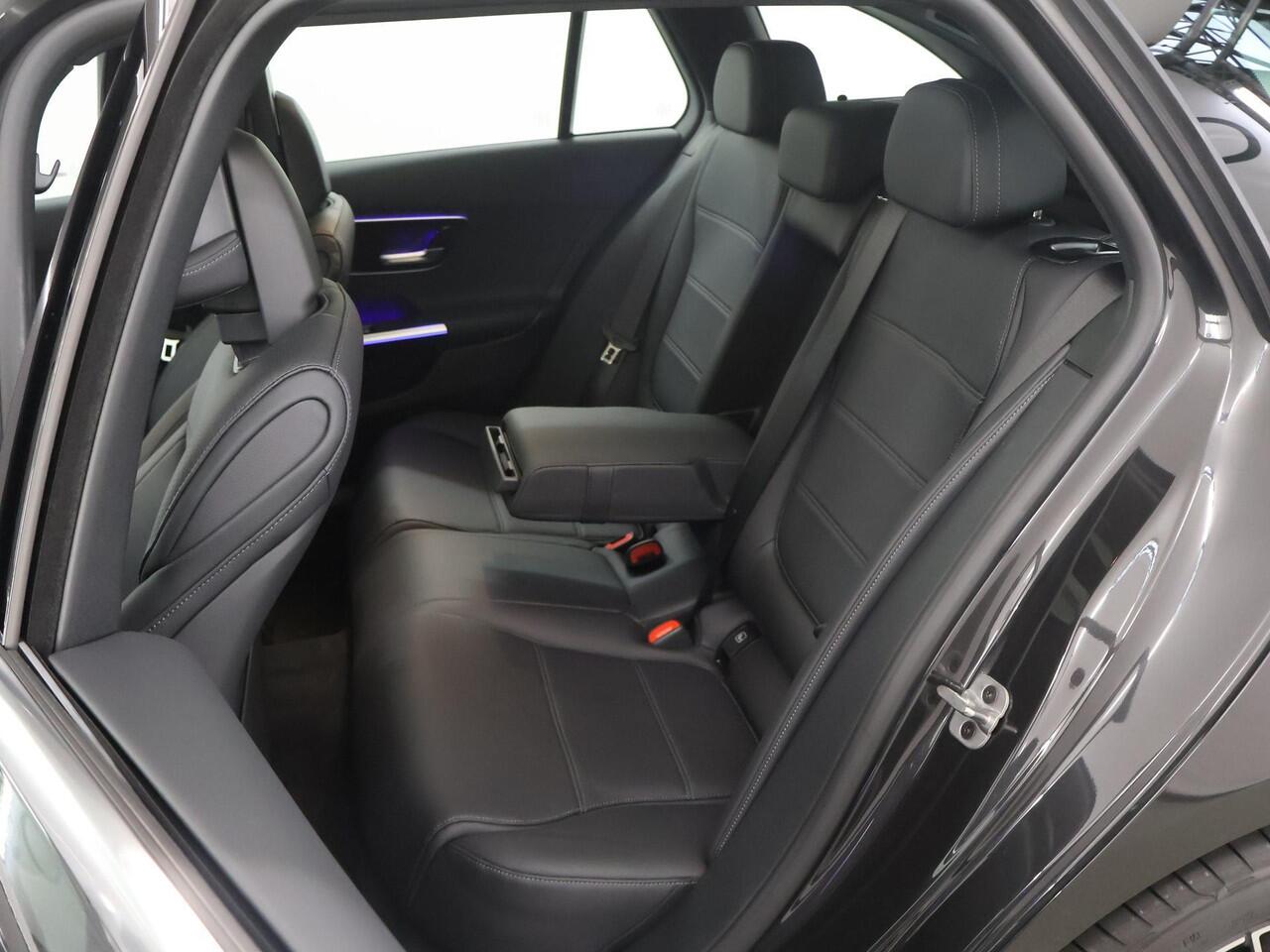 Mercedes-Benz C-KLASSE estate Star Edition 180 Star Edition Luxury Line | Panoramaschuifdak | Sfeerverlichting | Memorypakket | Apple CarPlay |