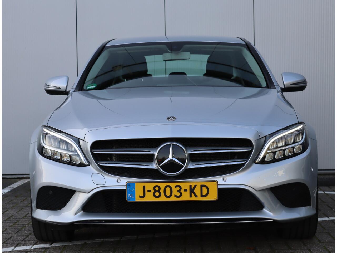 Mercedes-Benz C-KLASSE 180 Avantgarde | Parkeercamera | Navigatie | Org. NL