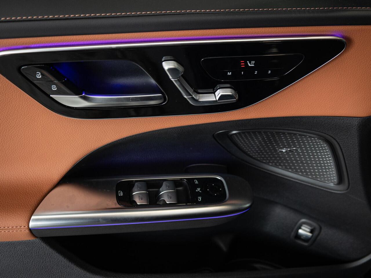 Mercedes-Benz C-KLASSE Estate 180 AMG Line Premium | Panorama dak | Trekhaak