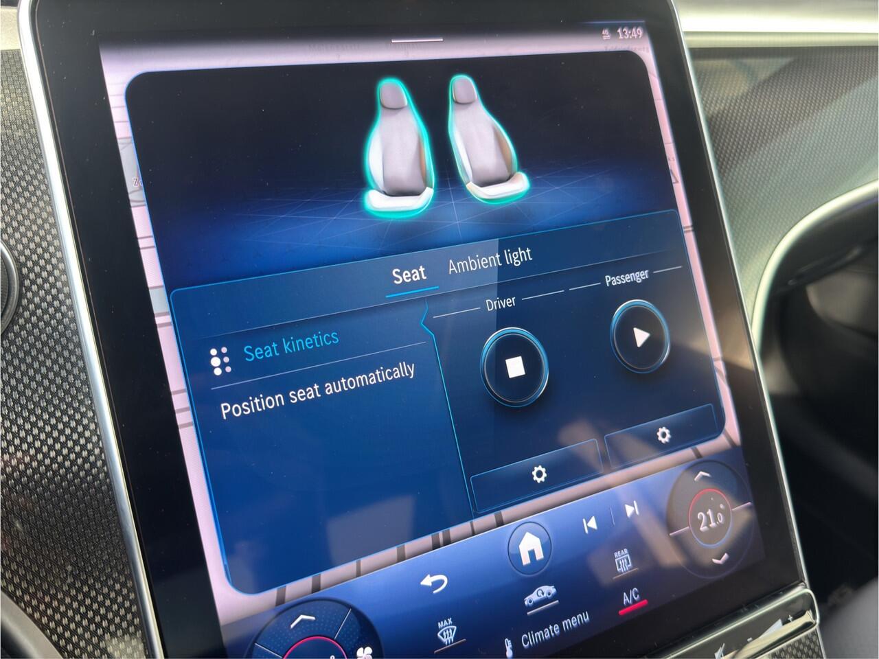 Mercedes-Benz C-KLASSE Estate 300 e AMG | EV 116km | NL dealer onderhouden | Burmester | Ambient | Laser | Keyless | Memory seats