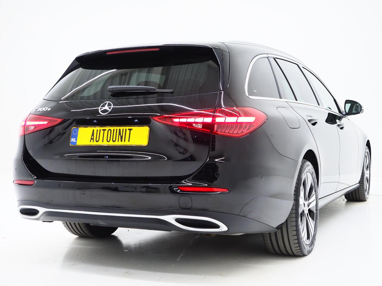 Mercedes-Benz C-KLASSE Estate 300 e Avantgarde | Keyless | Trekhaak | 360 | Dodehoek | Leder | Sfeerverlichting | Carplay