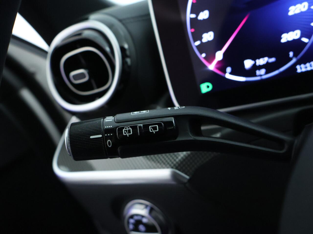 Mercedes-Benz C-KLASSE Estate 300 e AMG Line | AMG Line | Trekhaak | Panoramadak | Distronic | Stuur en Stoelverwarming | Inclusief 48 maanden MB Certified garantie voor Europa.