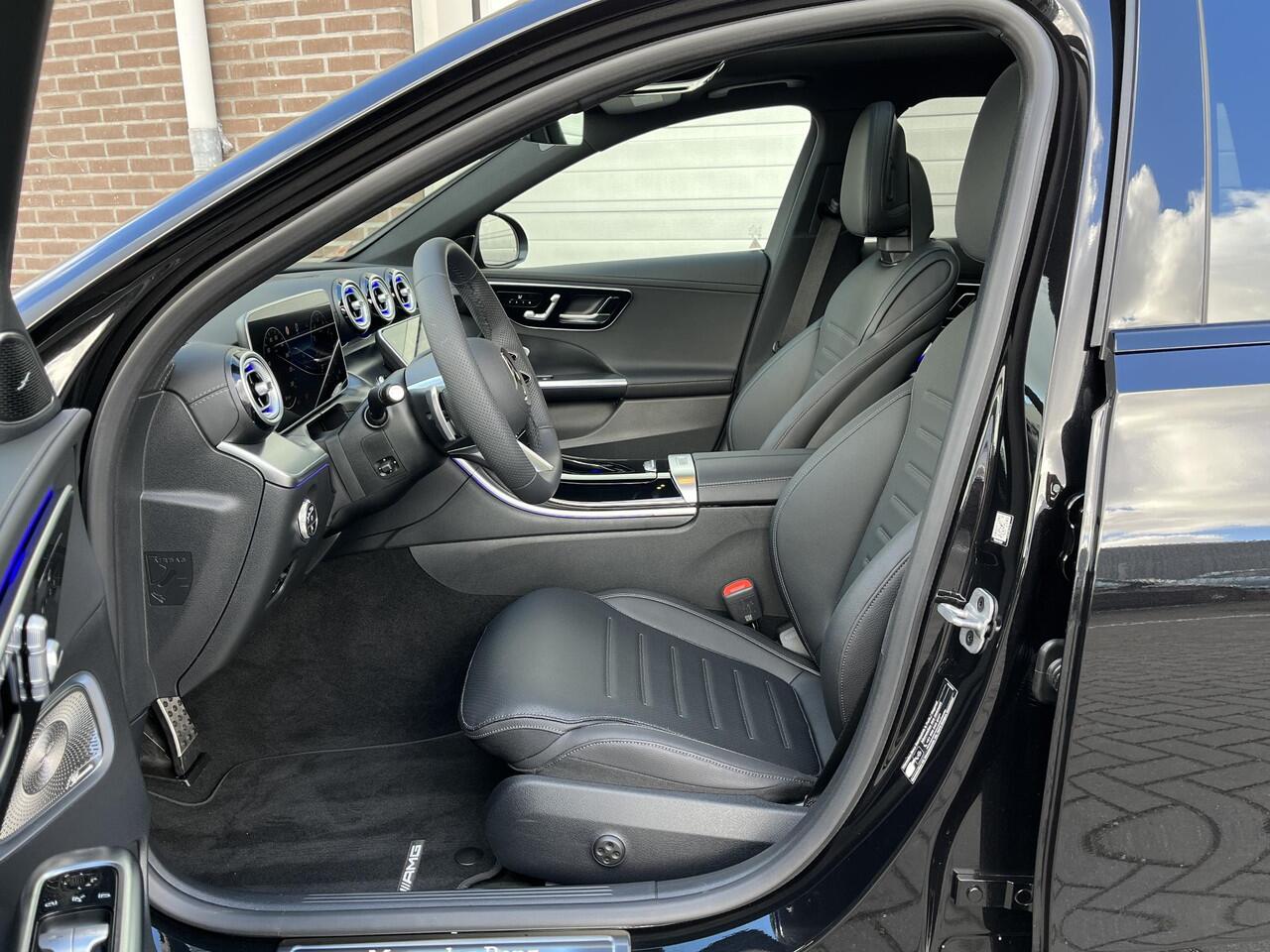 Mercedes-Benz C-KLASSE Estate 180 Star Edition AMG | Night Pakket | Panoramadak | Burmester 3D Surround Sound | Elektrisch Verstelbare Stoelen + Memory | Dodehoekassistent | Apple CarPlay | Android Auto | Sfeerverlichting | Stoelverwarming | Achteruitrijcamera