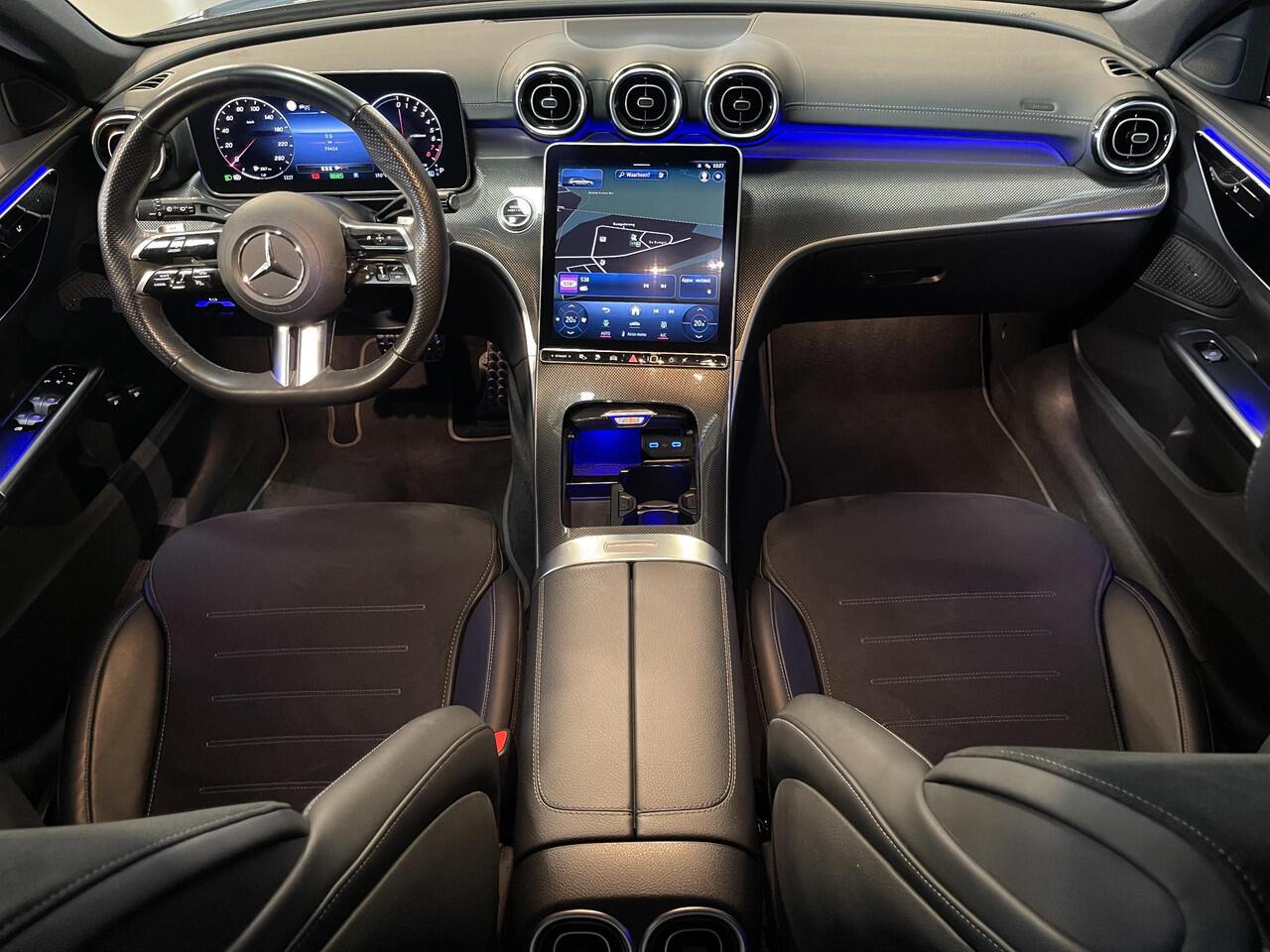 Mercedes-Benz C-KLASSE Estate 300 e AMG Line 18"/Trekhaak/Adaptieve cruise/LED/Stoelverwarming/Camera/Elektrische klep/Dodehoek/Sfeerverlichting