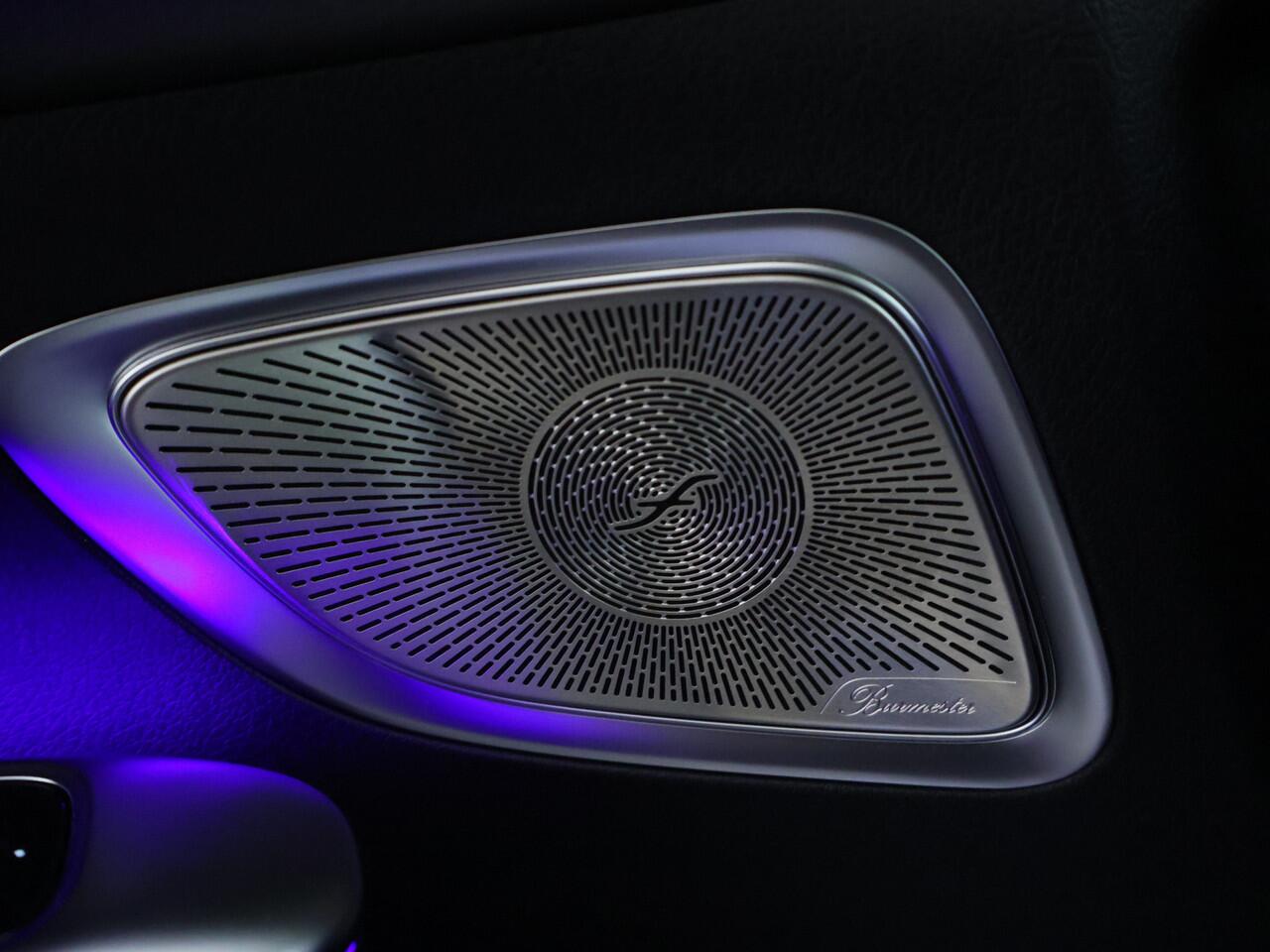 Mercedes-Benz C-KLASSE Estate 300 e Business Solution AMG | Trekhaak | Nightpakket | AMG Line Premium Plus | Parkeerpakket met 360°-camera | Antidiefstalpakket GUARD 360° Plus | KEYLESS GO-comfortpakket | EASY PACK achterklep |