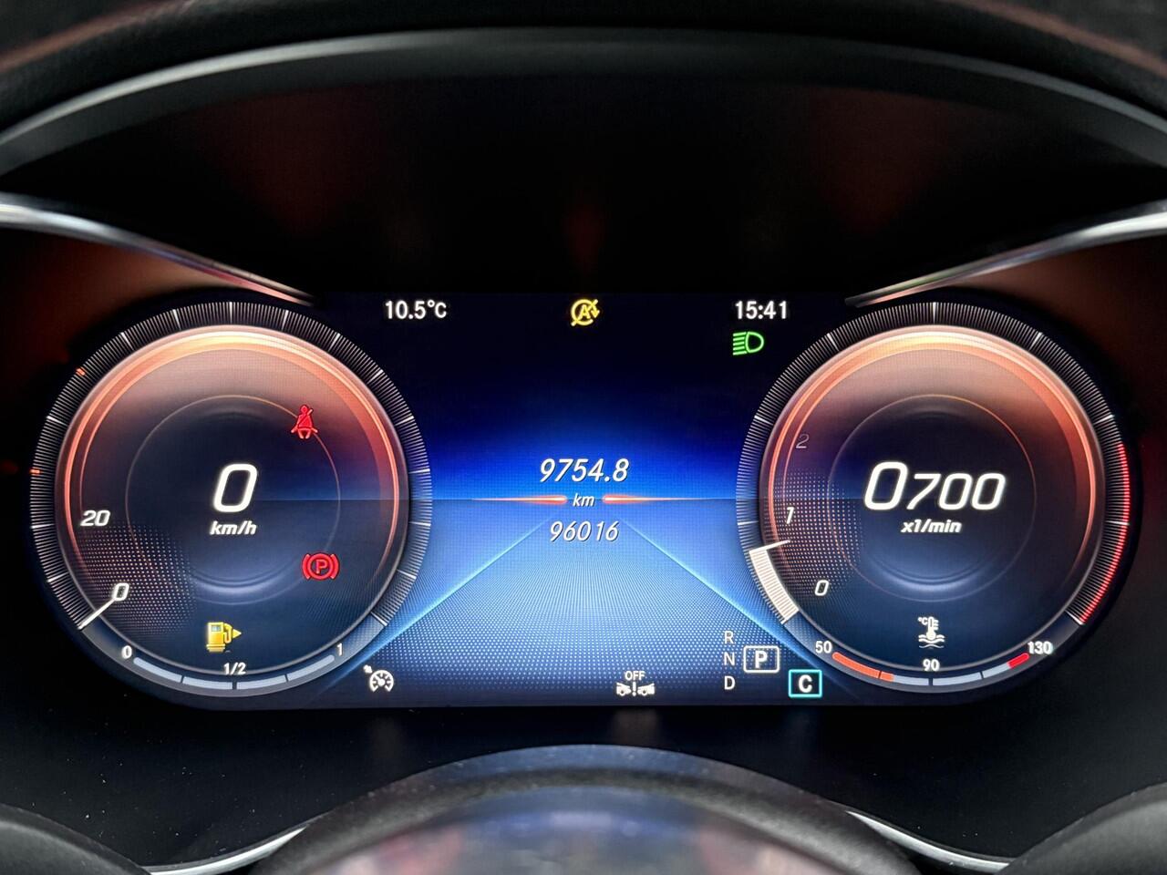 Mercedes-Benz C-KLASSE Limousine 180 Line: AMG