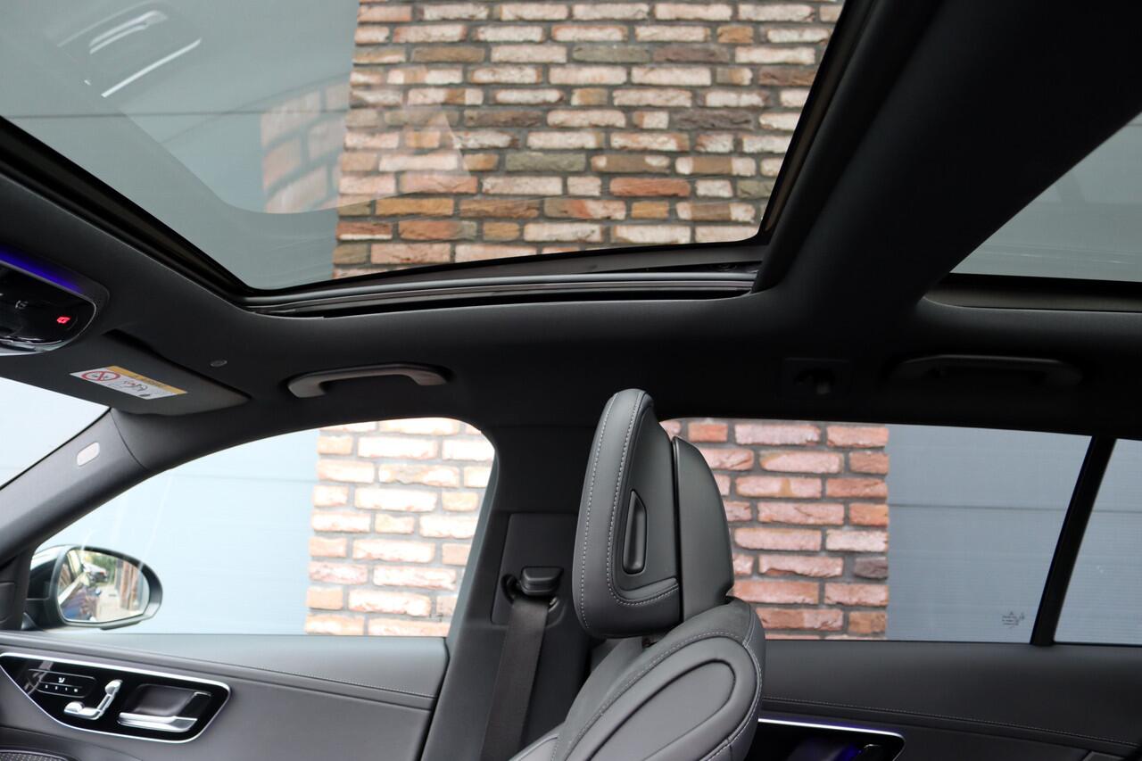 Mercedes-Benz C-KLASSE Estate 300 e AMG Line | Panoramadak | Memory | Distronic | Trekhaak | Night Pakket | Dodehoekassistent | Camera | Sfeerverlichting |