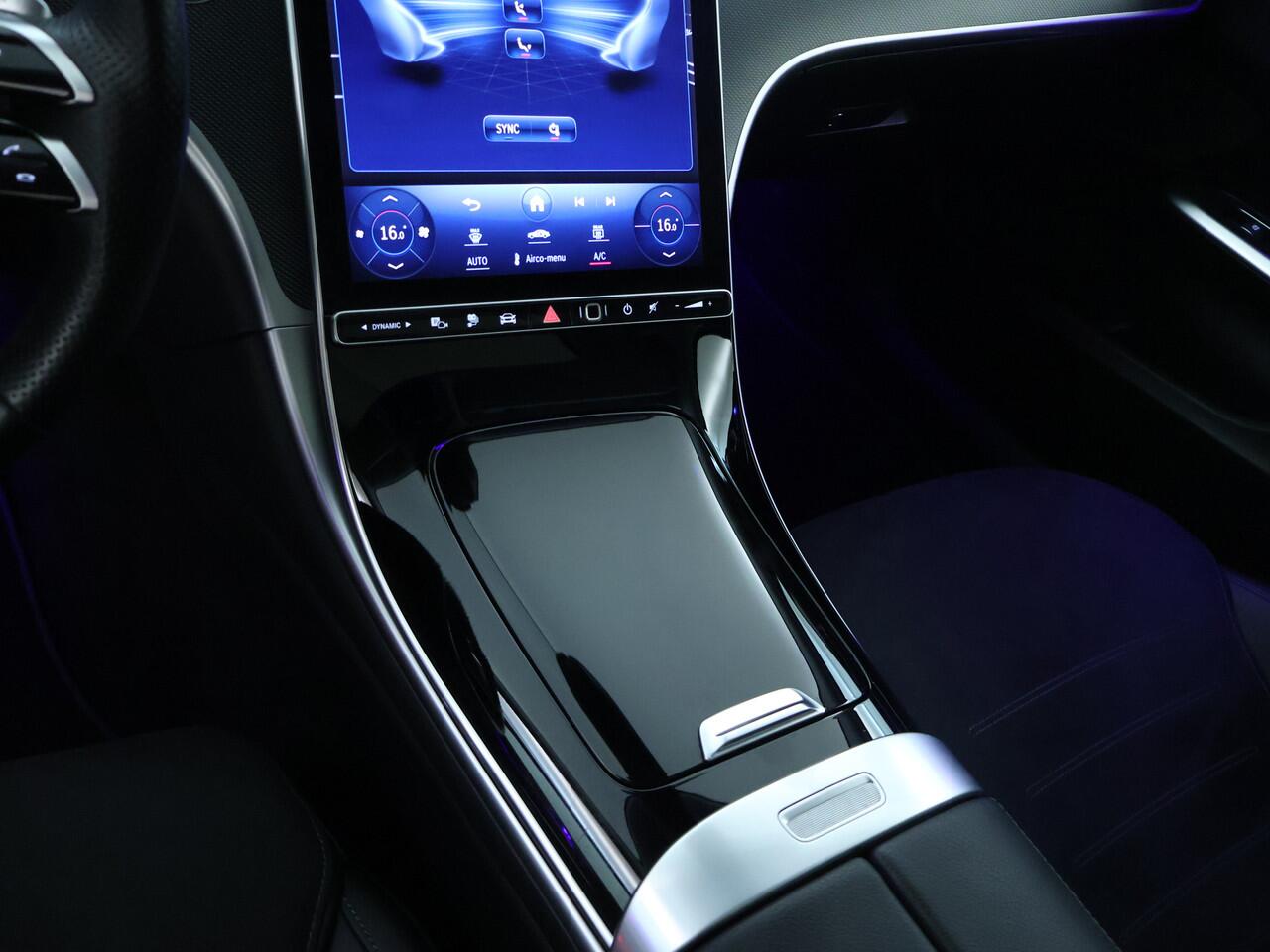 Mercedes-Benz C-KLASSE Estate 300 e AMG Plug-In Hybride | AMG Line Advanced Plus | Night Pakket | Trekhaak | Panorama Schuif-Kanteldak | Inclusief 24 maanden Mercedes-Benz Certified garantie voor Europa.